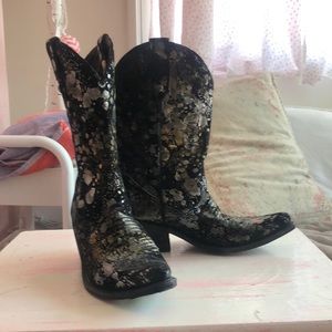 LIBERTY BLACK COWBOY BOOTS